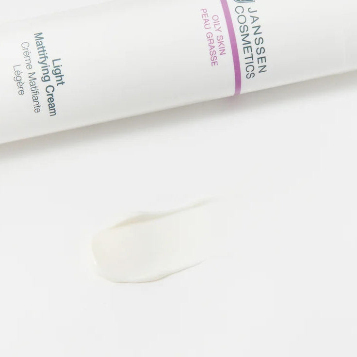 Light Mattifying Cream