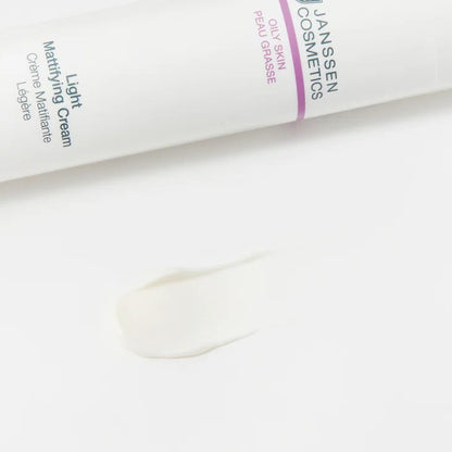 Light Mattifying Cream